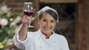 Reckless-Pictures-Press-Review-Welcome-to-Mama’s-starring-Lorraine-Bracco-is-a-captivating-Hallmark-film