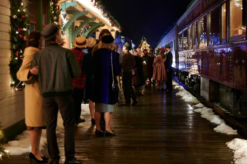Reckless-pictures-movie-A-Little-Christmas-Charm