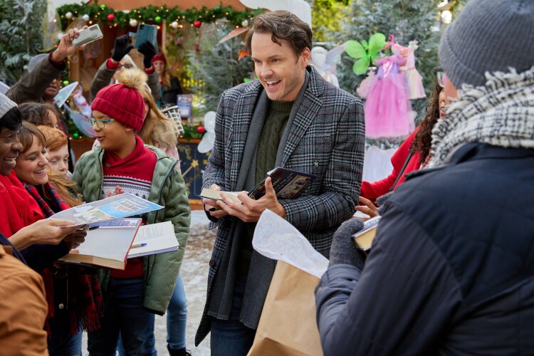 Reckless-Pictures-movie-Magic-In-Mistletoe