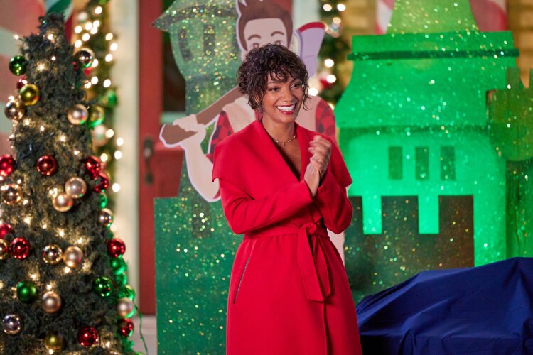 Reckless-Pictures-movie-Magic-In-Mistletoe